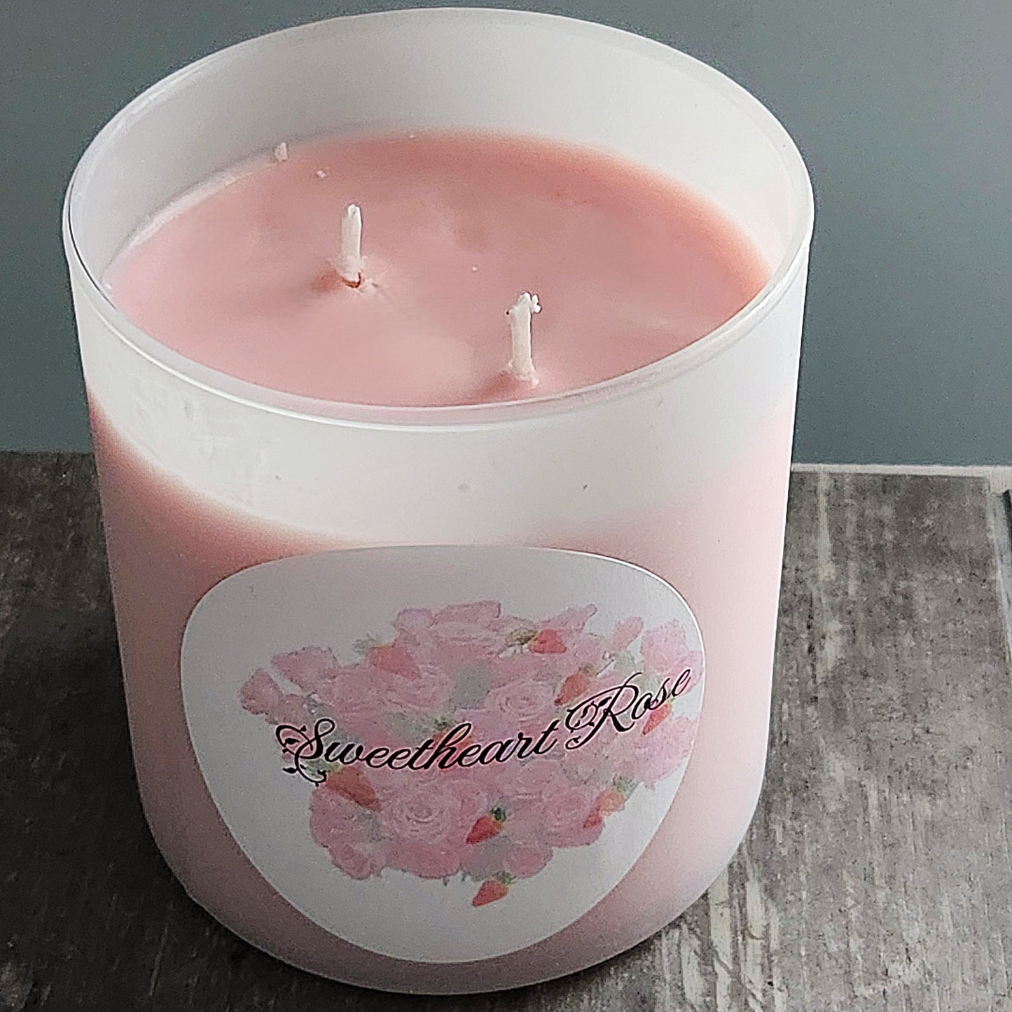 Sweetheart Rose romantic candle